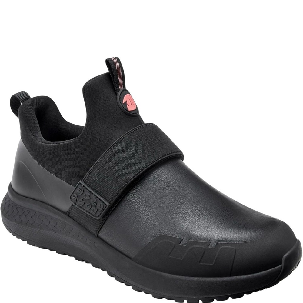 Delobi waterproof shoes size 8